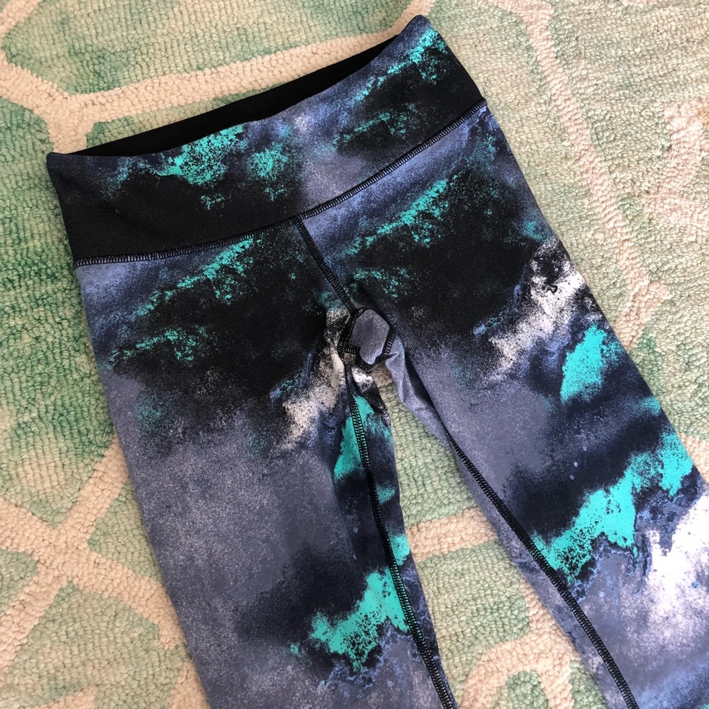 NWOT! Rare Blue Lululemon Pant (full length) - Sz 4